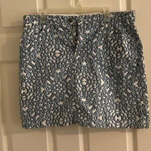 Croft & Barrow Blue and White Patterned Stretch Squorts